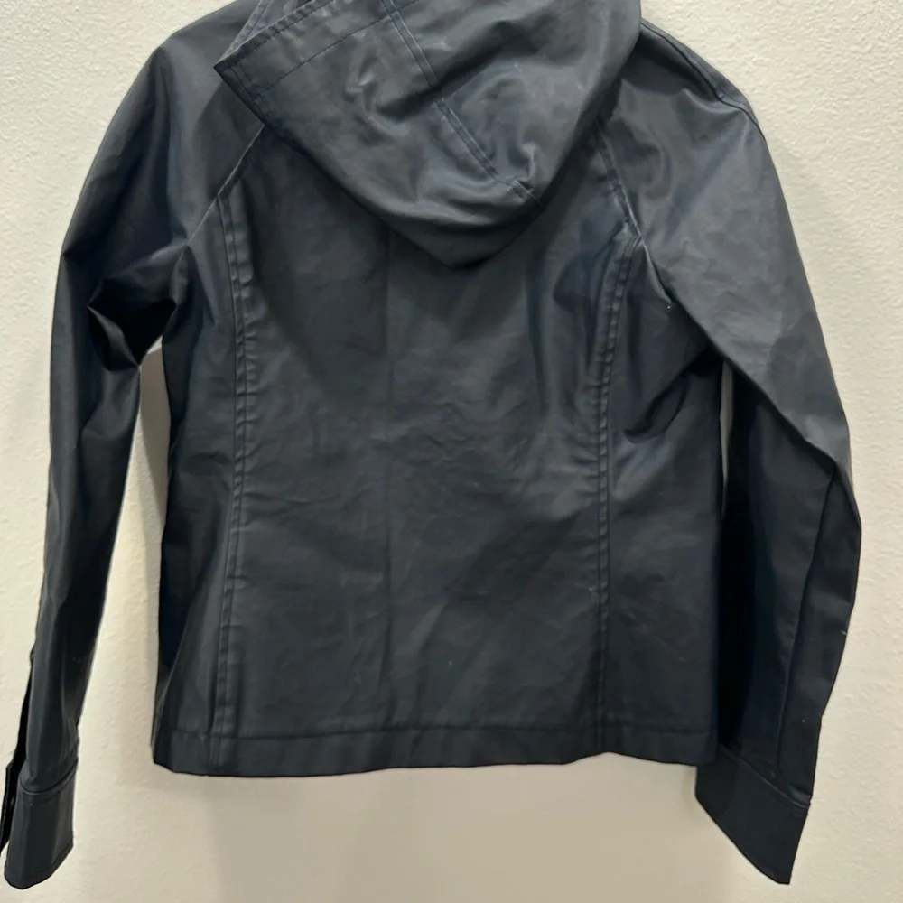 Abercrombie kids navy blue XL raincoat rubberized Jacket with hood & pockets
